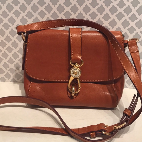 Dooney & Bourke Handbags - NWOT Dooney. & Bourke Sm Ashley Mess bag neutral
